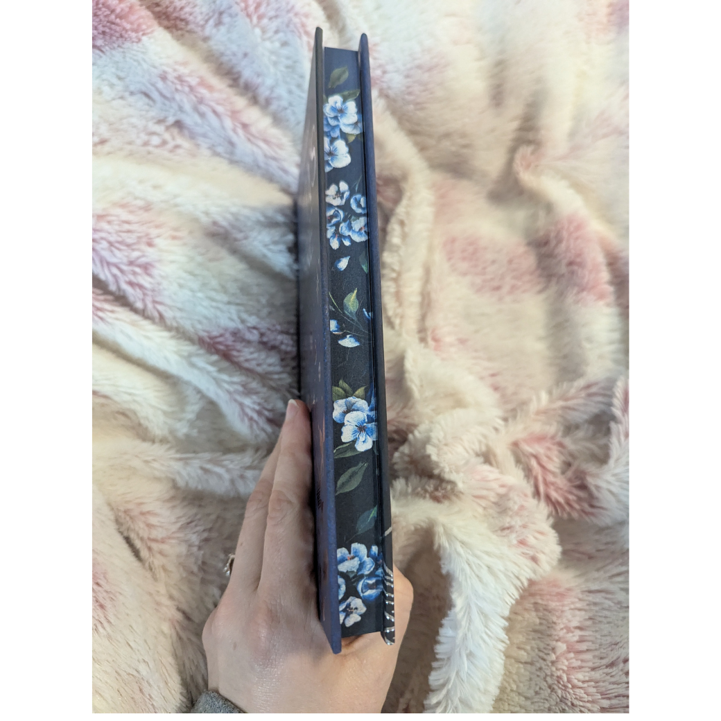 side edge with blue flowers